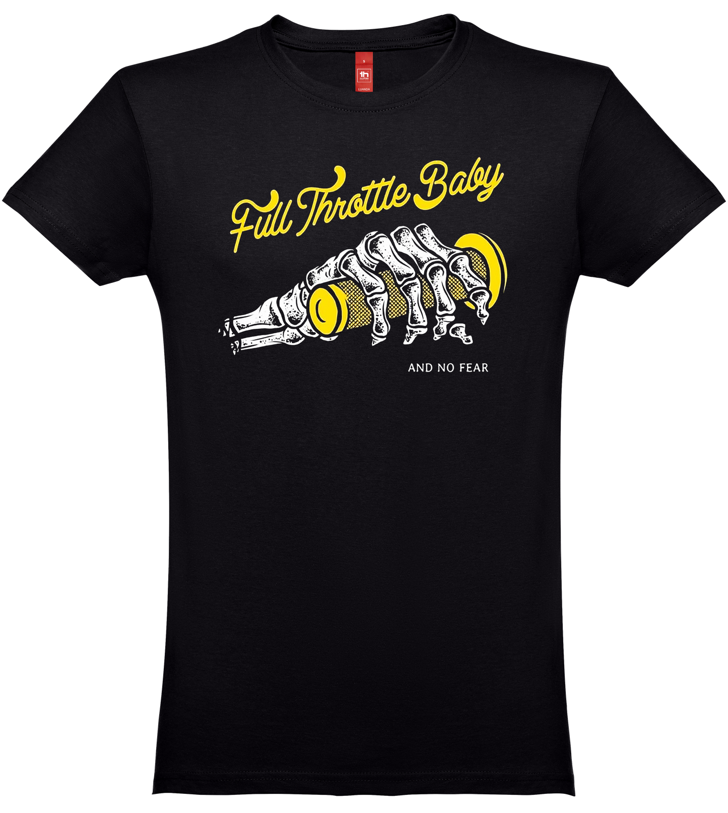 T-shirt manga curta preta.